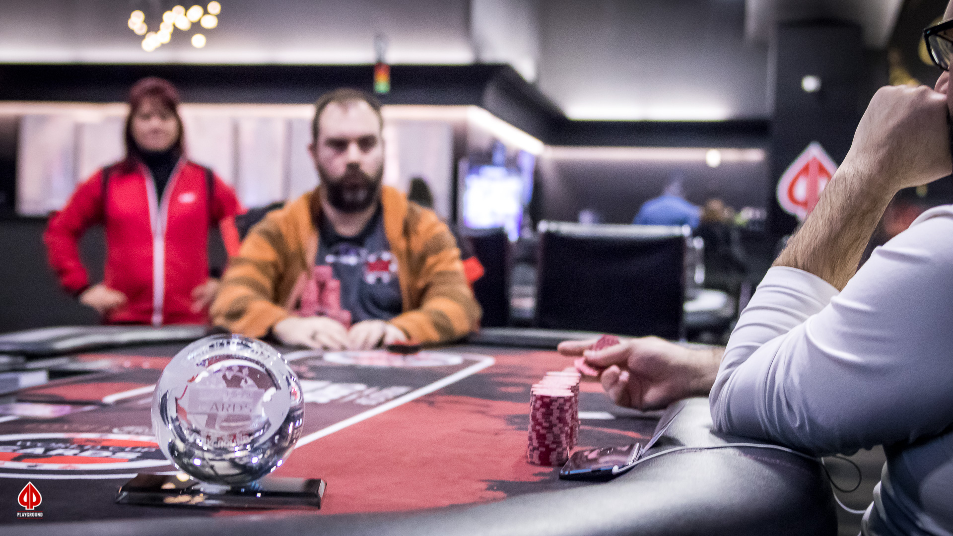 The tournament is heads-up between Ozor and Drolet-Poitras